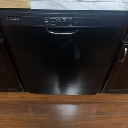 Black GE Kitchen Dishwasher
