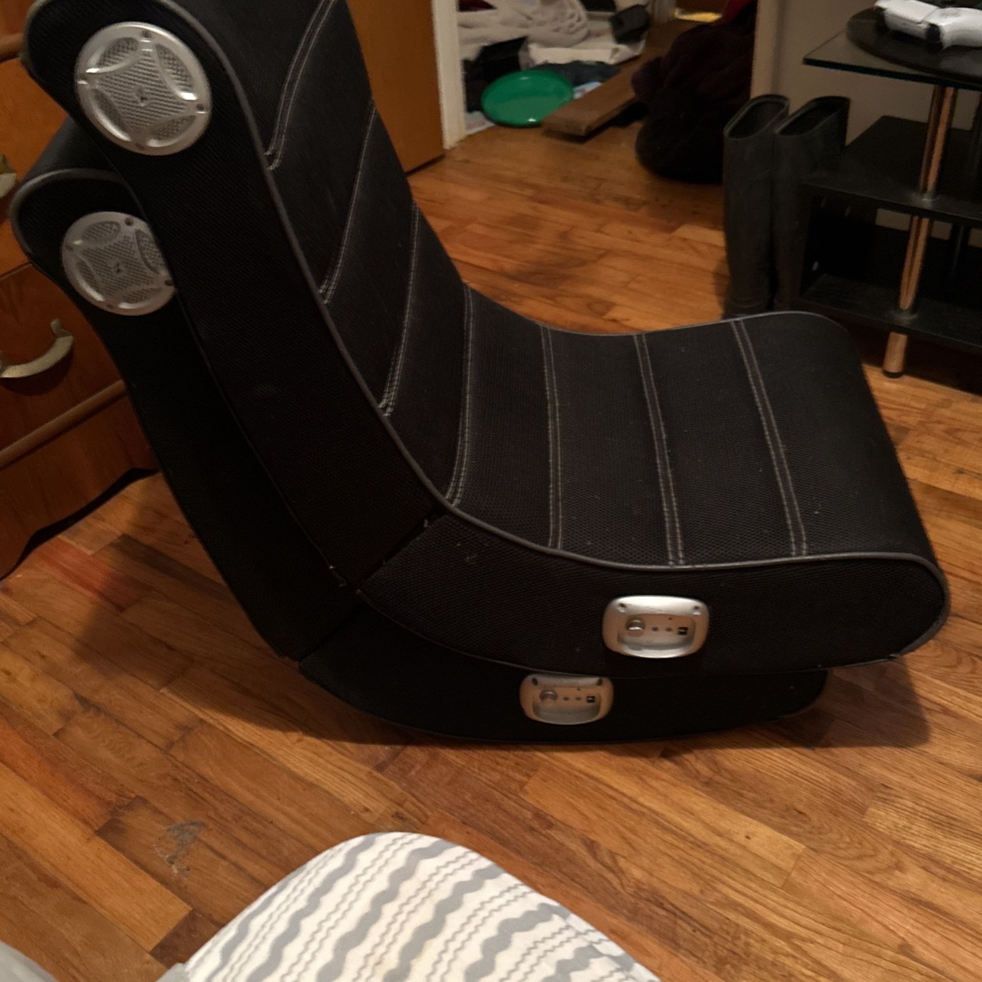 2 Gaming Chairs