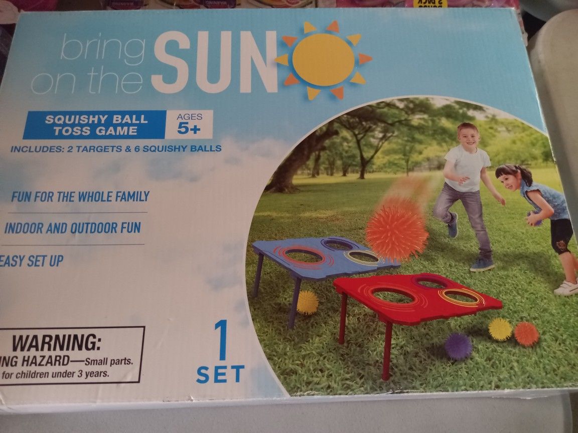 Squishy Ball Toss Game