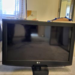 32 in Like New TV