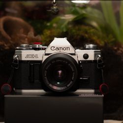 Canon AE-1 Bundle