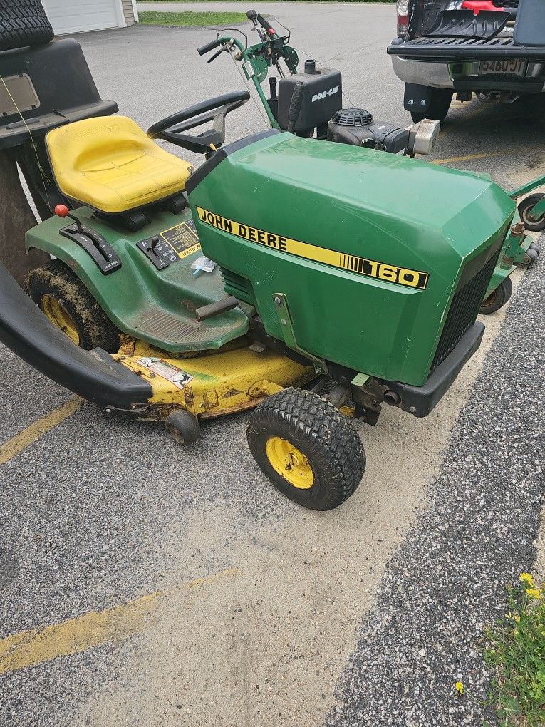 John Deere 160