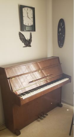 Young Chang Upright Piano