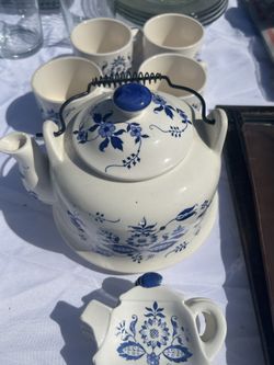 Blue Floral Tea Pot Set