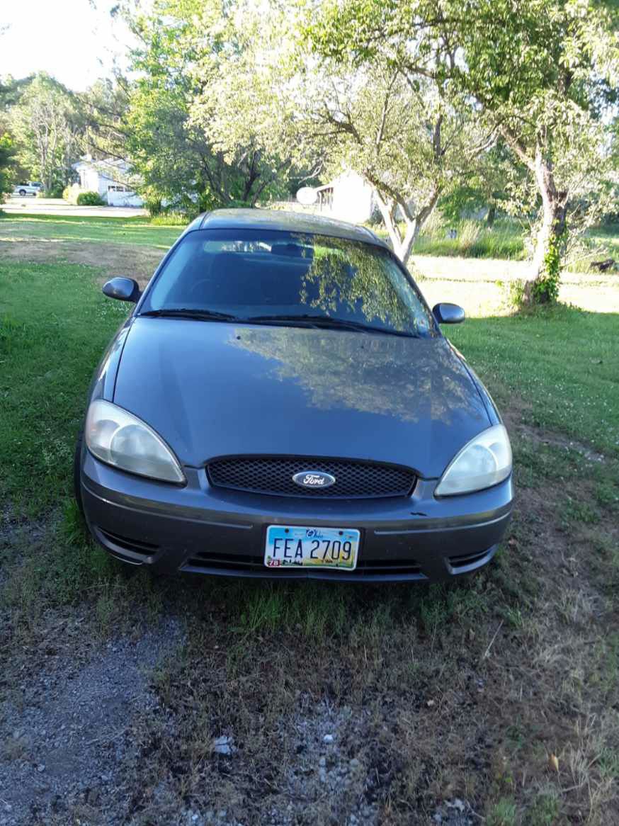 2004 Ford Taurus 3.0 V-6 dependable,