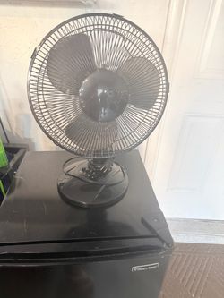 Black Table Fan