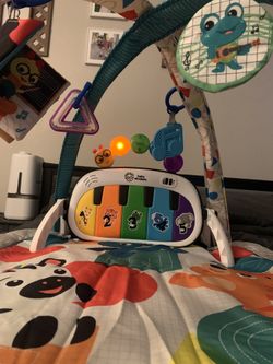 Baby Einstein 4-in-1 Kickin' Tunes Music and Language Play Gym and Piano Tummy Time Activity Mat
