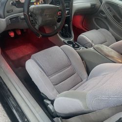 2000 Ford Mustang