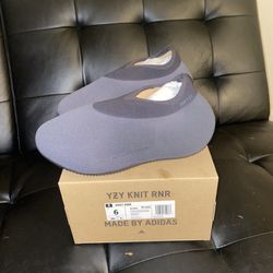 Adidas Yeezy Knit RNR 