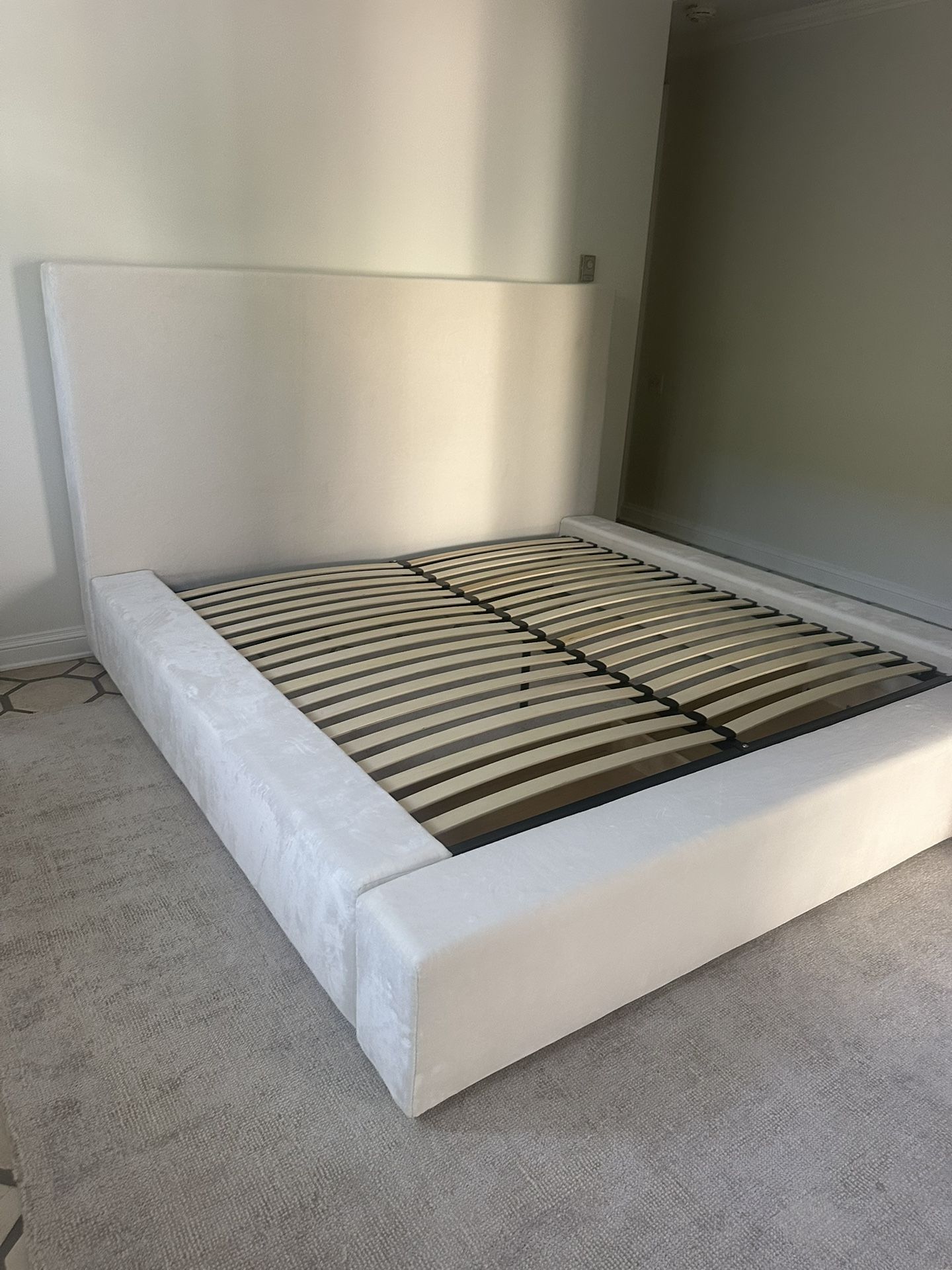 Living Spaces California King Canopy Storage Bed - AptDeco Living Space King Bed Frame 