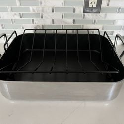New Crate and Barrel Large 16" Non-Stick Roaster Pan
