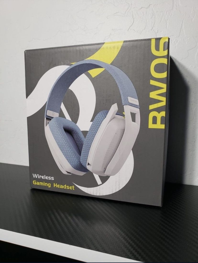 New BINNUNE 2.4GHz Wireless Gaming Headset W/ Mic for PS5, PS4, PC, Mac, Bluetooth Gaming Headset with Flip Microphone, Gaming Headphones for Laptop C