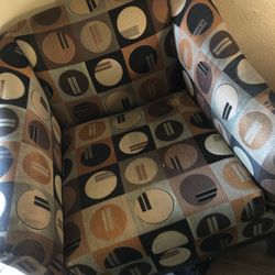 2 Single Couches 