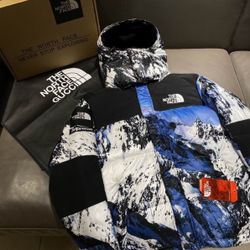 NEW NORTH FACE SUPREME JACKET 
