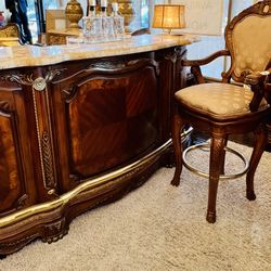 AICO By Michael Amini CORTINA Bar