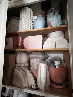 Garage sale home decor vases planters candles wall art rugs mirrors etc