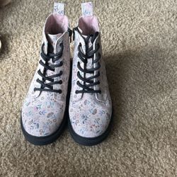 boots size 3 girls 