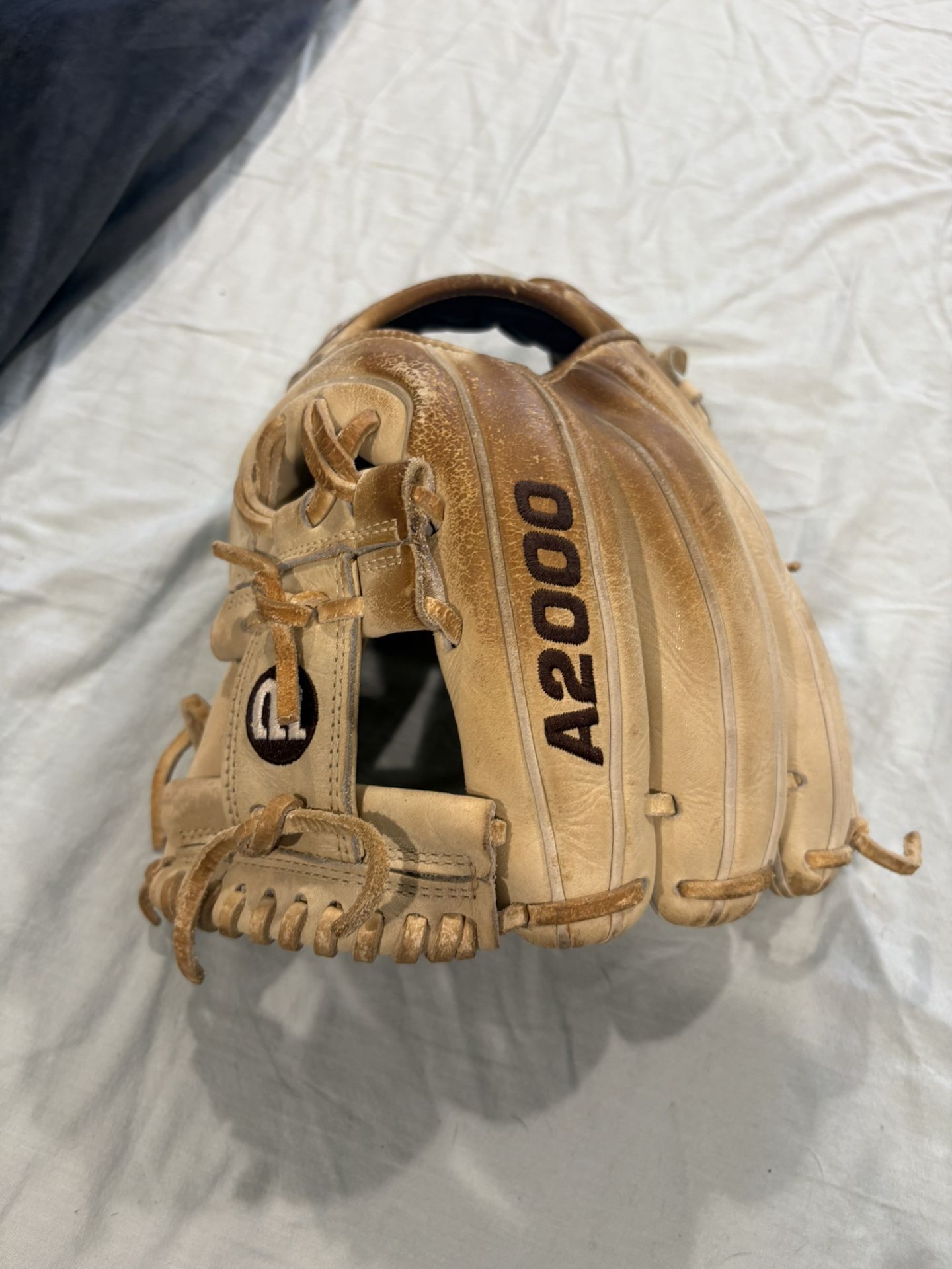 Wilson A2000