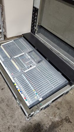 32 channel Yamaha mixer
