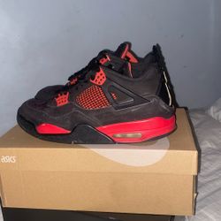 Jordan 4 Red thunders size 11 used