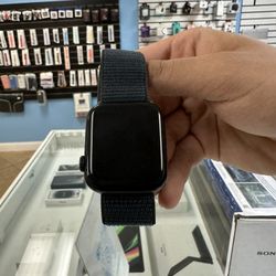 Apple Watch SE 2nd Gen 44mm Midnight Perfect Condition Apple Care Til April 2025