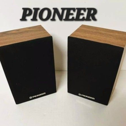 Vintage Pair CS-X300-Q Pioneer Tiny Surround Sound Speakers Bookshelf Excellent!