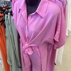 1x outfit never worn