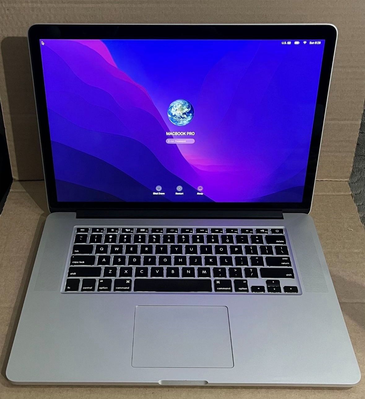 2.2 GHz Apple MacBook Pro 15” 2015 A1398 i7 16GB 512 SSD Fully Functional RUNS SONOMA