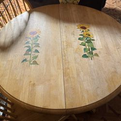 Expanding Round Wooden Dining Table with Sunflower Design