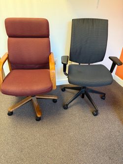 Adjustable office desk chairs