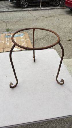 Pot stand