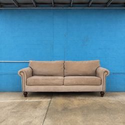 Vintage / Traditional Nailhead Trim Beige Rolled Arm Sofa