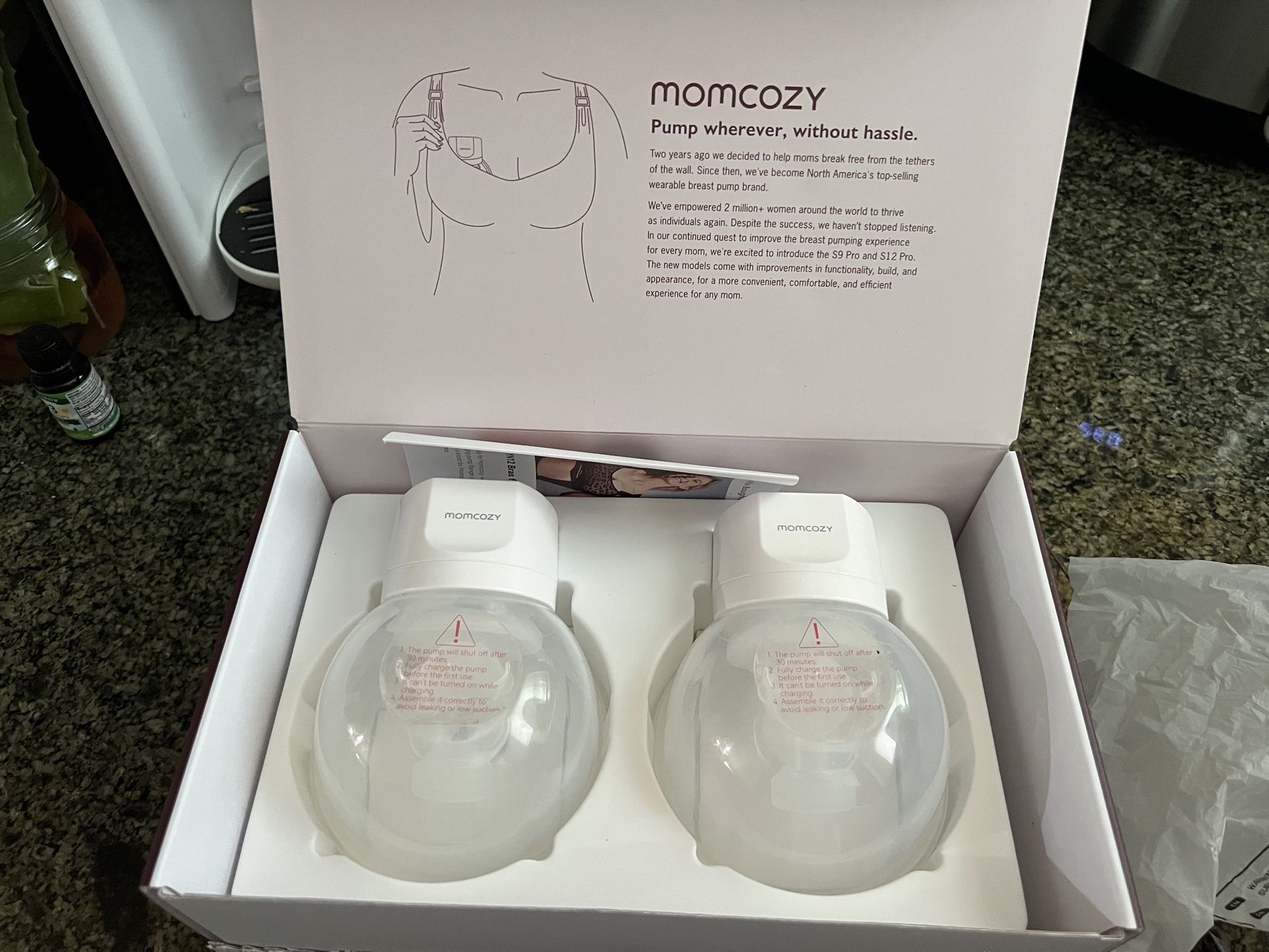 Momcozy