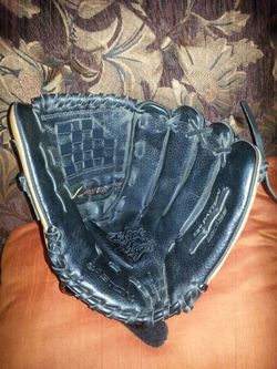 Manilla usada marca EASTON mano derecha