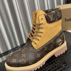 LV Boot Men’s 8.5 US