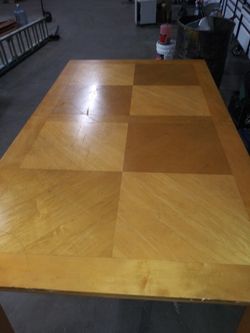 Kitchen/Dining table