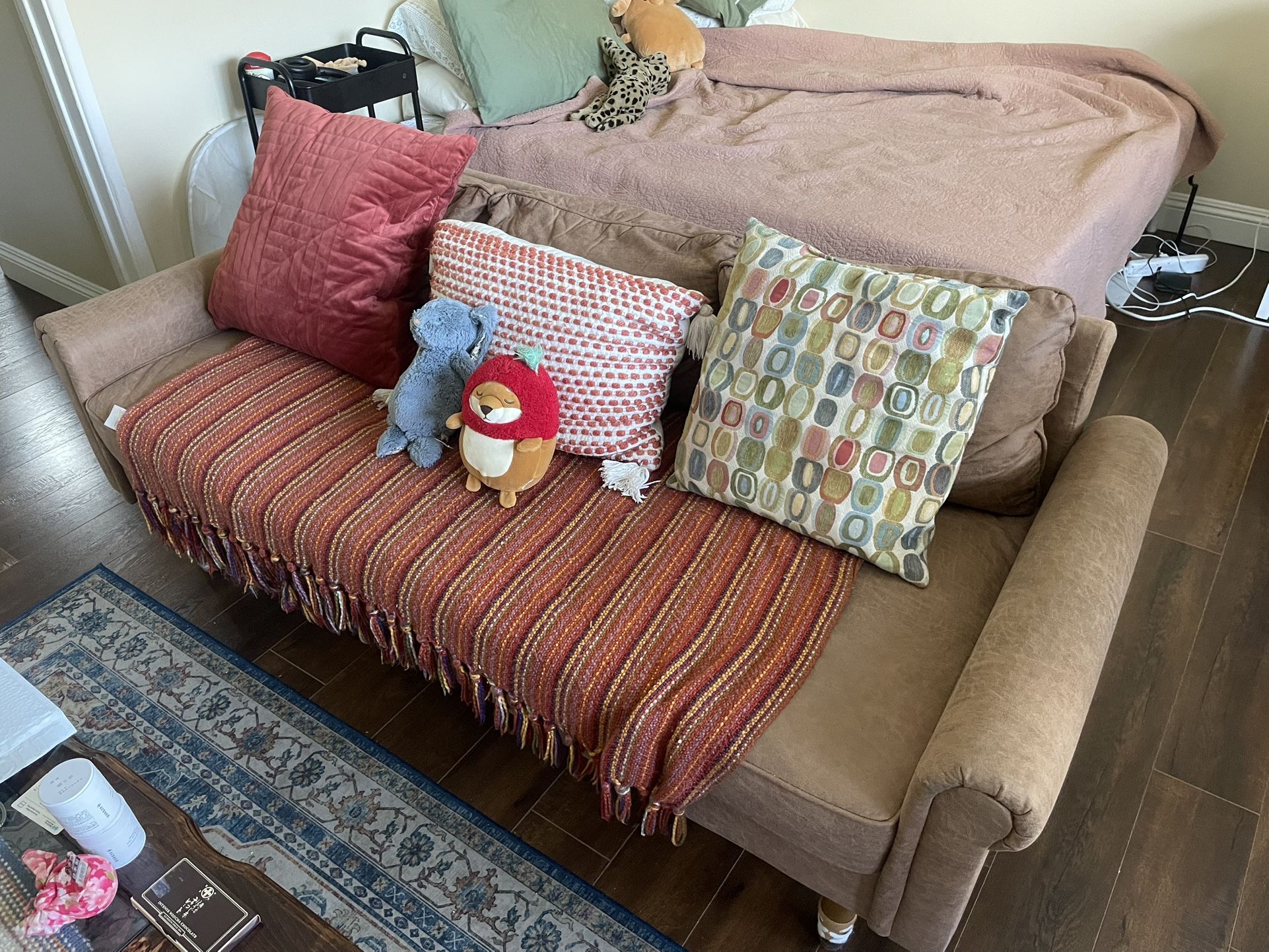 Disassemablable Loveseat