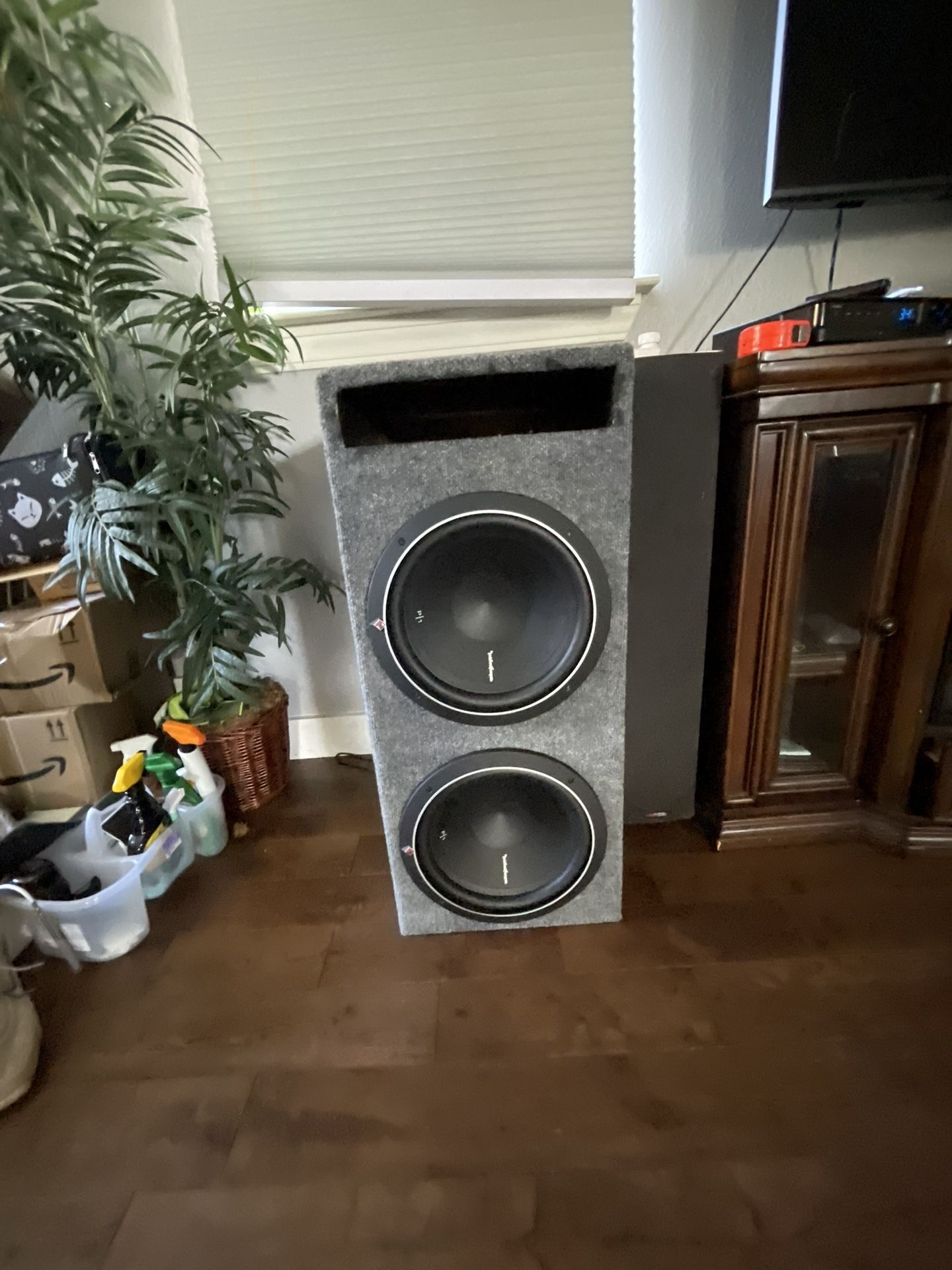 2 Rockford P1 12s