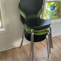 7 Chairs 