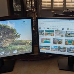 Dell D6000 USB-C universal dock and TWO 1080P (1920x1080) Monitors SE2422H With Cables