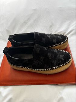 Burberry Sudbury Slip ons Size 37