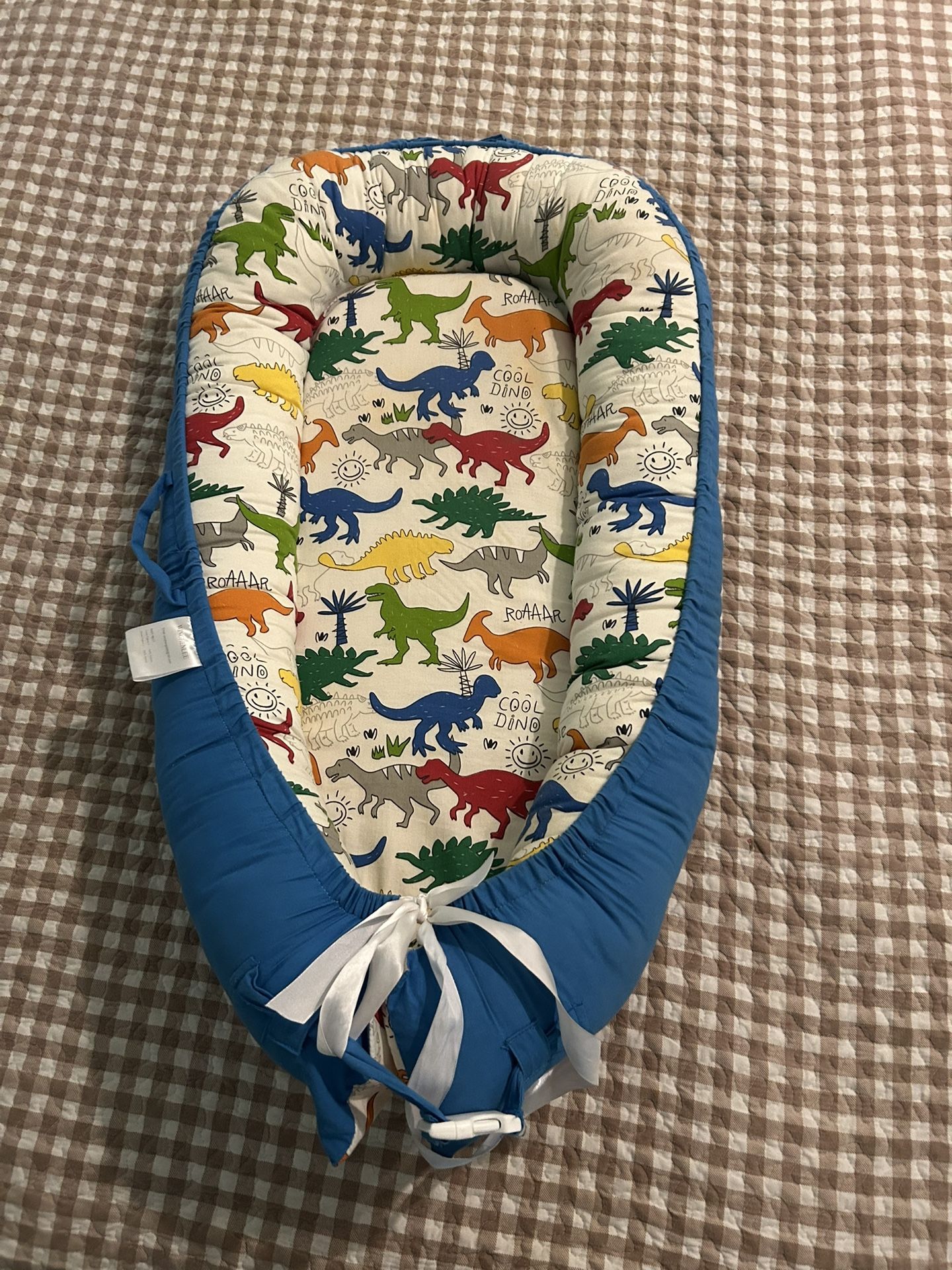 New Born Sleeping Snuggle