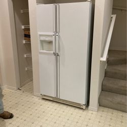 Kenmore Refrigerator 
