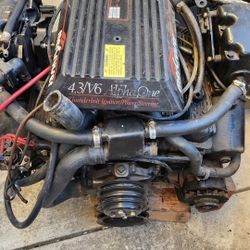 1994 Mercruiser 4.3 Liter Marine Motor 