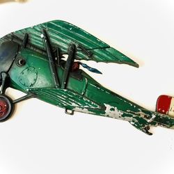 Vintage 1975 Sexton / Homco World War 1 British Fighter Plane Cast Iron Wall Hanging 