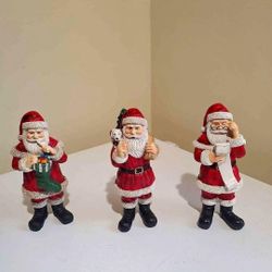 Set of 3 Santa Figurines