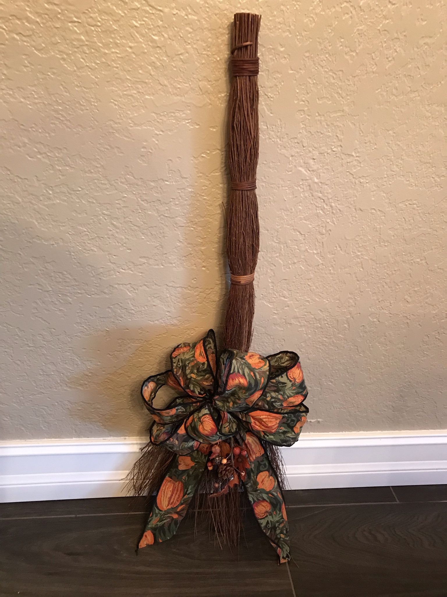 HALLOWEEN 32” Tall Decoration With Large Pumpkin Bow