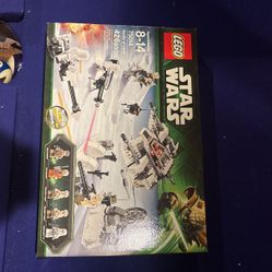 Lego 75014 - Battle Of Hoth - BNIB