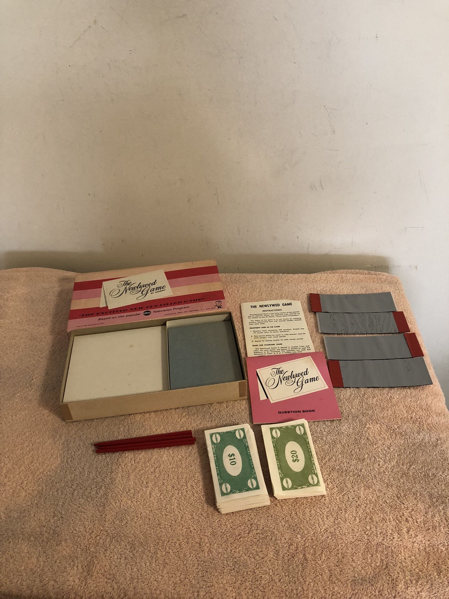 Vintage 1967 Hassenfeld Brothers The Newlywed Game Complete 