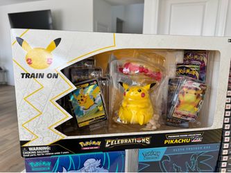 Pokemon TCG Celebrations Pikachu VMAX Premium Figure Collection • TRADE INS WELCOME